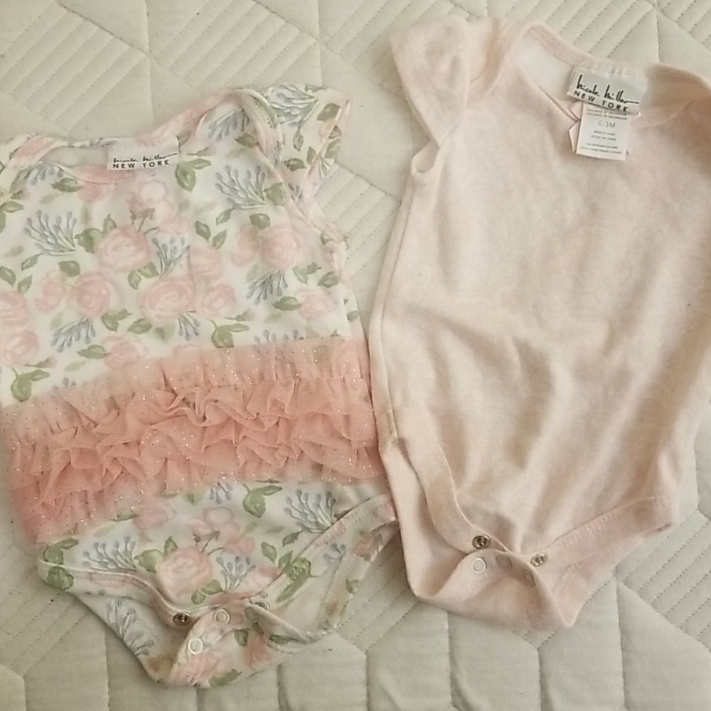 Nicole Miller 0/3 month onsie set
